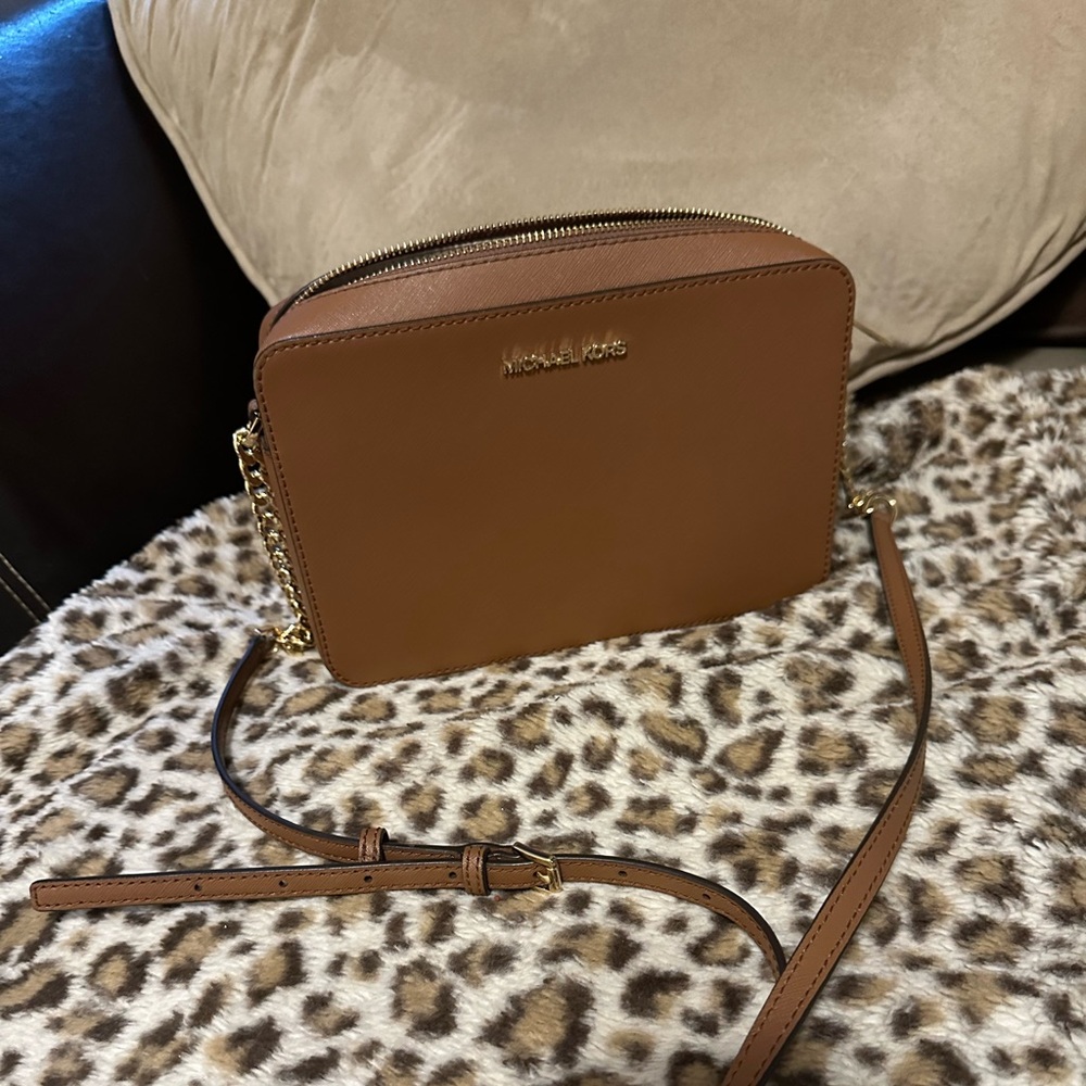 Michael Kors crossbody purse